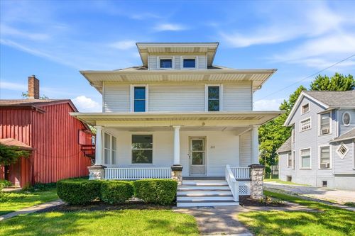 311 North Ave, Naperville, IL, 60540-4633 | Card Image