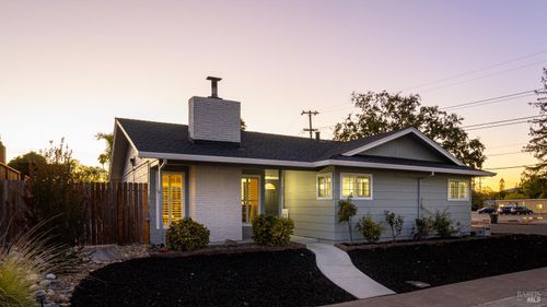 235 Grove Avenue, Santa Rosa, CA, 95409 | Card Image
