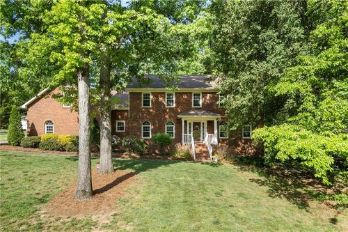 949 Aquaview Drive, Kernersville, NC, 27284 | Card Image