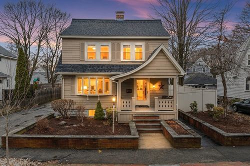 24 Smith Ave, Reading, MA, 01867-2748 | Card Image