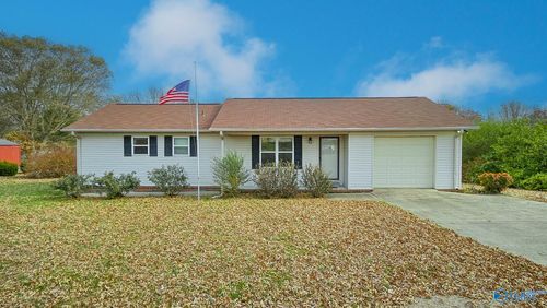 21242 Clement Gin Rd, Athens, AL, 35613-4204 | Card Image