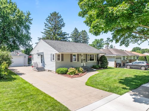 1917 2nd Ave Nw, Austin, MN, 55912-4602 | Card Image