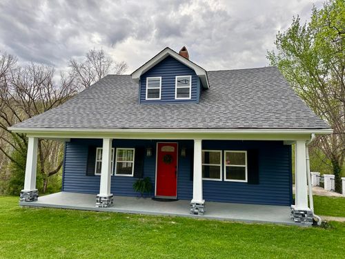 1121 Winchester Rd, Irvine, KY, 40336-9451 | Card Image