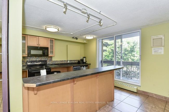 522 - 350 Quigley Rd, Condo with 3 bedrooms, 1 bathrooms and null parking in Hamilton ON | Image 31