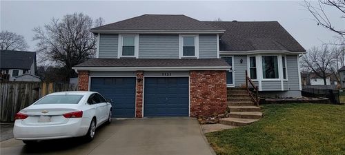 1121 S Stagecoach Pl, Olathe, KS, 66062-2217 | Card Image