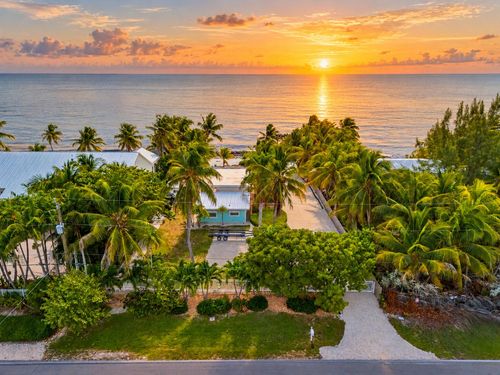 75433 Overseas Hwy, Islamorada, FL, 33036-4015 | Card Image