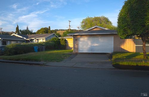 324 Amelia Street, Vallejo, CA, 94589 | Card Image