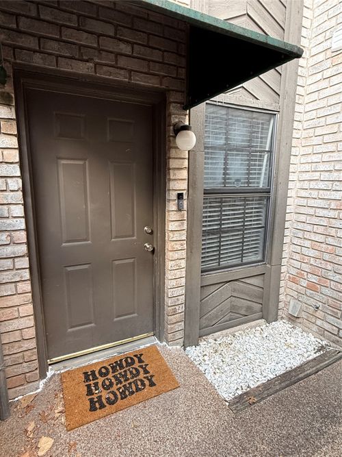 1915 S 10th St, Waco, TX, 76706-6606 | Card Image