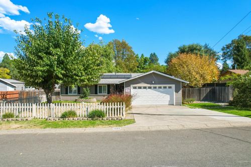 4589 Volo Mine Dr, Diamond Springs, CA, 95619-9308 | Card Image