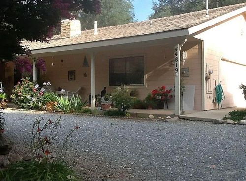44819 Tyler Creek Dr, Porterville, CA, 93257-8713 | Card Image