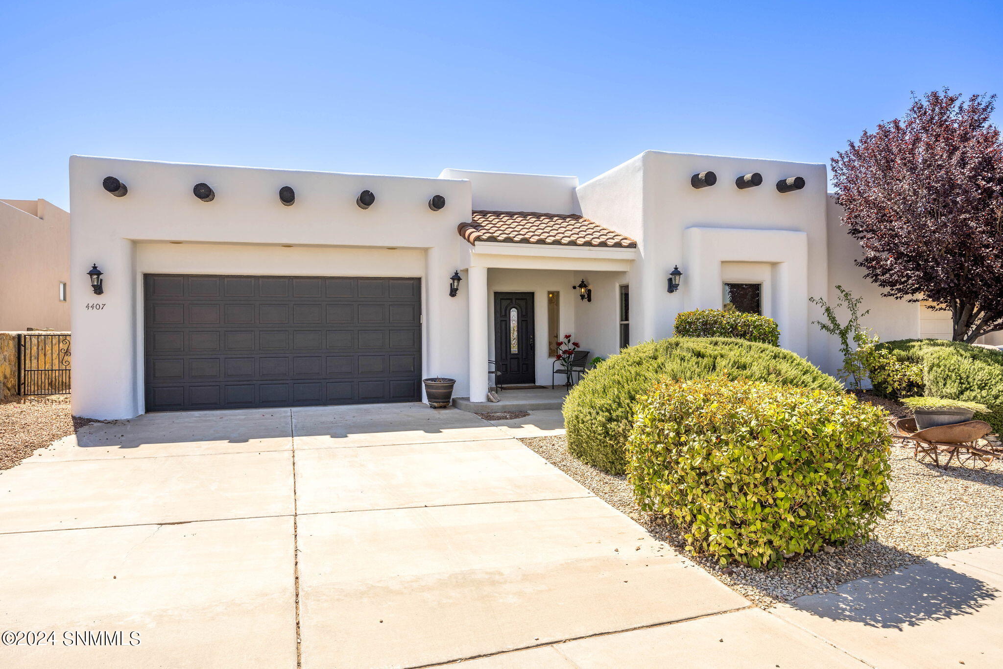 Galisteo Loop, Las Cruces, NM 88011