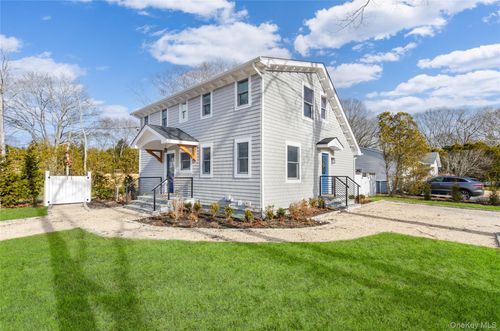 1 Lynnwood Ct, Hampton Bays, NY, 11946-2808 | Card Image