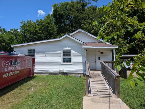 214 W Adams Ave, Lebanon, TN, 37087-5110 | Card Image