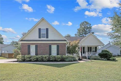 548 Woodberry Cir, Raeford, NC, 28376-9184 | Card Image