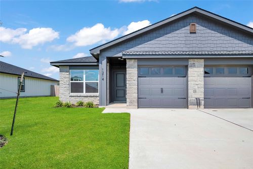 1214 S College Ave, Troy, TX, 76579-2880 | Card Image