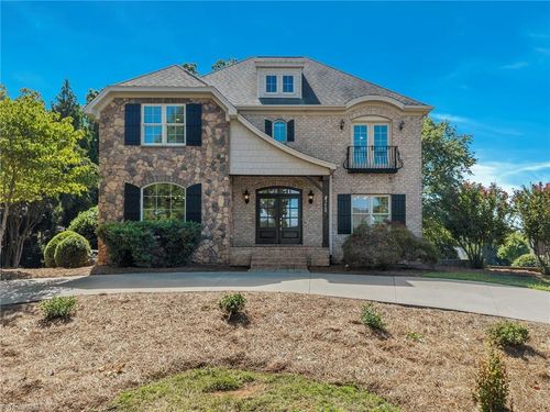 5460 Brookberry Farm Rd, Winston Salem, NC, 27106-8707 | Card Image