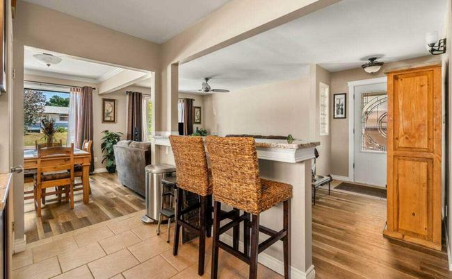 2439 41 Street Se, Home with 4 bedrooms, 2 bathrooms and 5 parking in Calgary AB | Image 14