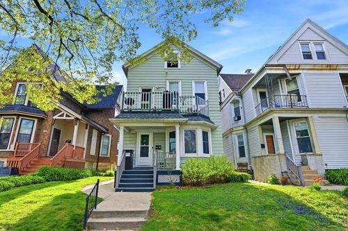 1671 N Marshall Street, Milwaukee, WI, 53202 | Card Image