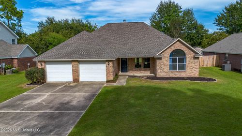 3424 N 9th St, Ocean Springs, MS, 39564-1043 | Card Image