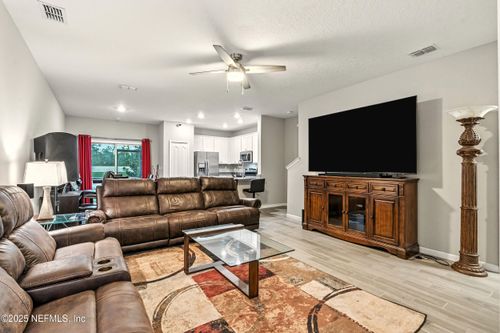 1330 Salt Ridge Ave, Jacksonville, FL, 32218-3547 | Card Image