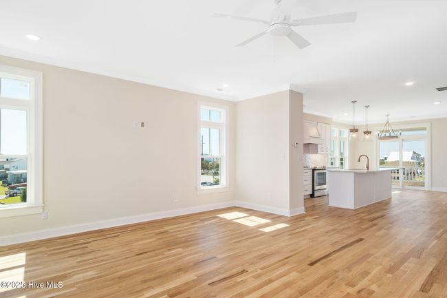 A - 710 Atlantic Beach Cswy, Townhouse with 3 bedrooms, 5 bathrooms and 1 parking in Atlantic Beach NC | Image 8