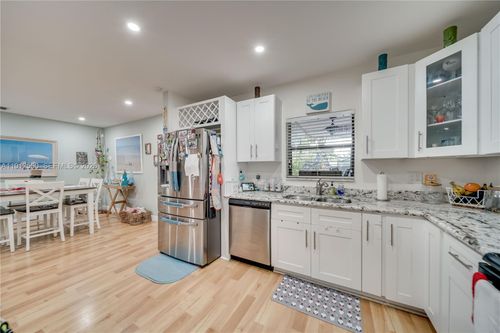 7440 Fillmore St, Hollywood, FL, 33024-7158 | Card Image