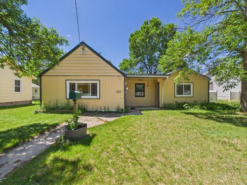 111 29th Ave N, Saint Cloud, MN, 56303-4253 | Card Image