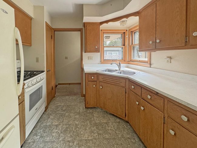 7173 W Wedgewood Dr, House other with 3 bedrooms, 1 bathrooms and null parking in Milwaukee WI | Image 6