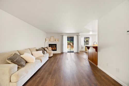 unit-2-5640 Verner Oak Ct, Sacramento, CA, 95841-2062 | Card Image