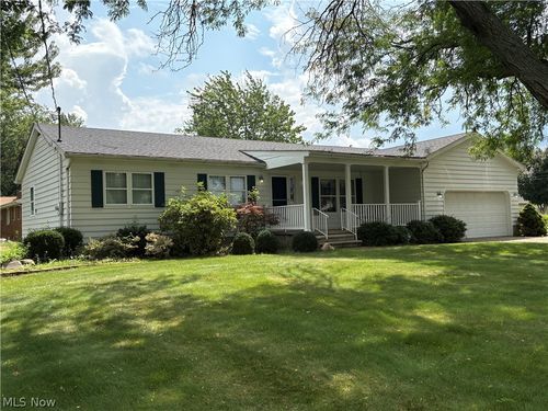 5691 Cherrywood Dr, Lorain, OH, 44053-3705 | Card Image