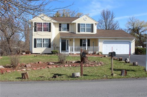 8752 Honeycomb Path, Cicero, NY, 13039-6813 | Card Image