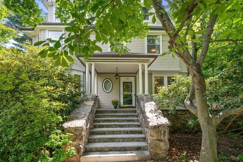 292 Clinton Rd, Brookline, MA, 02445 | Card Image