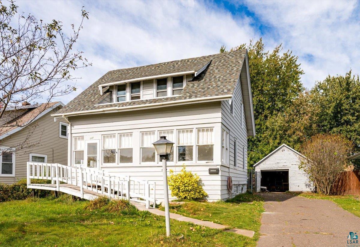 227 W Redwing St, For Sale in DULUTH Zoocasa