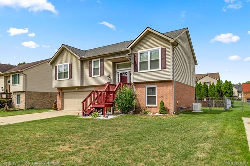 1242 Craig Dr, Westland, MI, 48186-5504 | Card Image