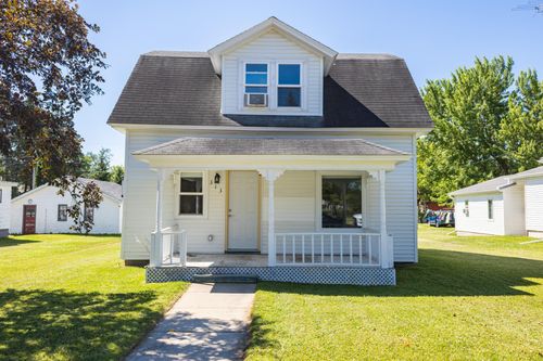 313 Minnesota Ave E, Sebeka, MN, 56477-5001 | Card Image