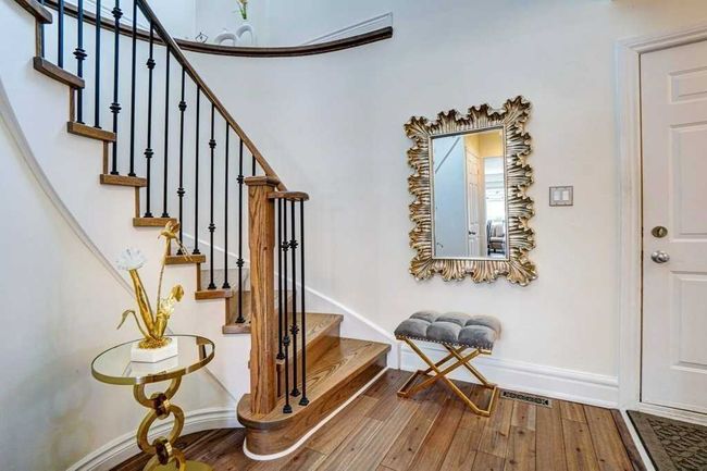 60 Dawlish Ave, House other with 4 bedrooms, 4 bathrooms and 4 parking in Aurora ON | Image 5