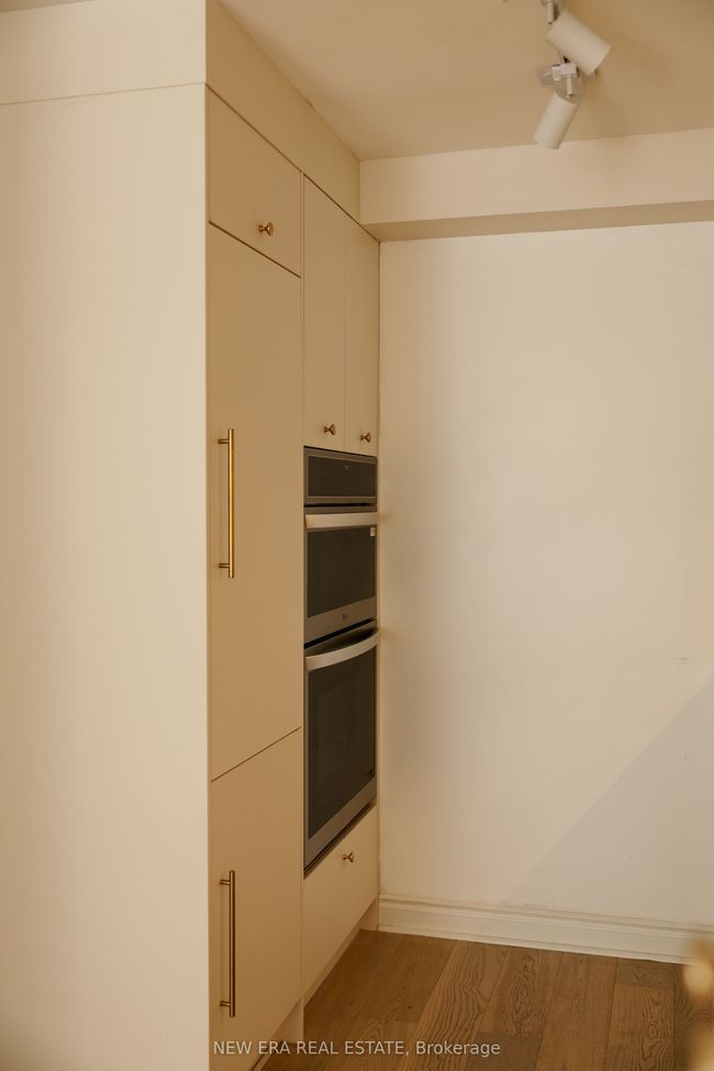 302 - 1 Ripley Ave, Condo with 2 bedrooms, 1 bathrooms and null parking in Toronto ON | Image 23