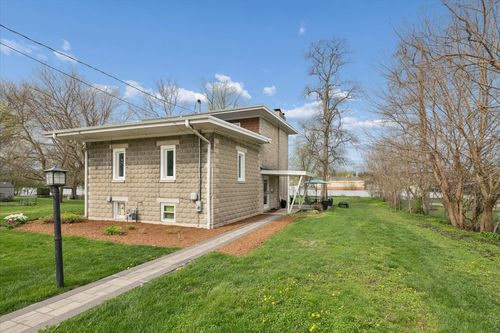 34 River St, South Elgin, IL, 60177-2039 | Card Image