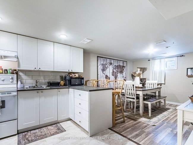 866 Krosno Blvd, House attached with 5 bedrooms, 2 bathrooms and 2 parking in Pickering ON | Image 23