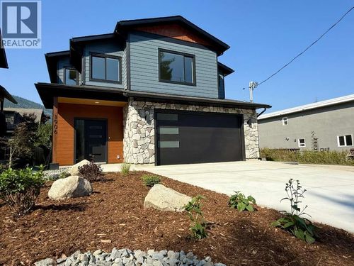 1906 Silver King Rd, Nelson, BC, V1L1C7 | Card Image