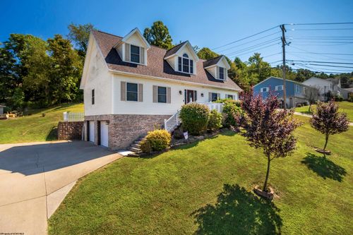 1404 Arcadia Dr, Fairmont, WV, 26554-9163 | Card Image
