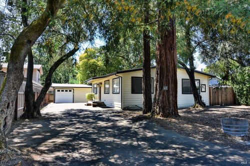 612 Cherry Ave, Sonoma, CA, 95476-4117 | Card Image