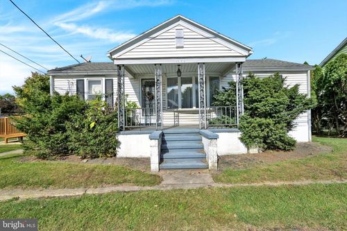 1303 Mount Laurel Rd, TEMPLE, PA, 19560-1321 | Card Image