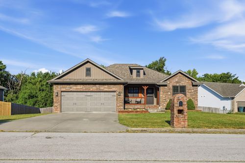 2325 S Mesa Dr, Bolivar, MO, 65613-7116 | Card Image