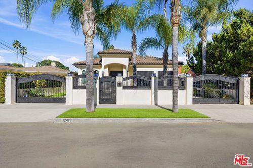 12419 Erwin St, North Hollywood, CA, 91606-4508 | Card Image