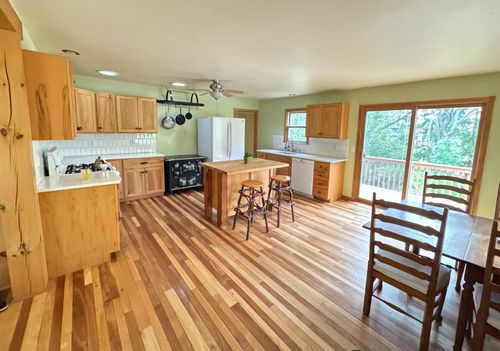 310 Independence St, Viroqua, WI, 54665-1337 | Card Image
