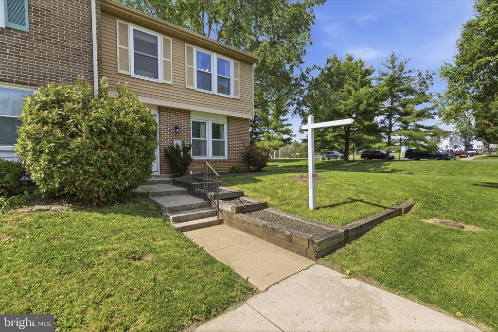 Residential in WALKERSVILLE 4
