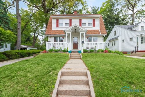 2330 Lambert Dr, Toledo, OH, 43613-3404 | Card Image