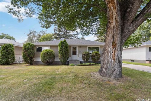 1606 Preston Ave S, Saskatoon, SK, S7H2V8 | Card Image