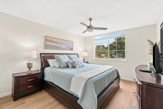 APT-206 - 127 Yacht Club Way, Condo with 2 bedrooms, 2 bathrooms and null parking in Hypoluxo FL | Image 12